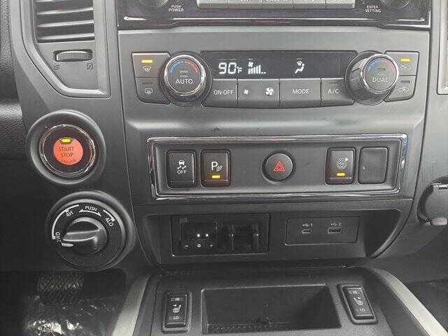 2024 Nissan Titan XD SV