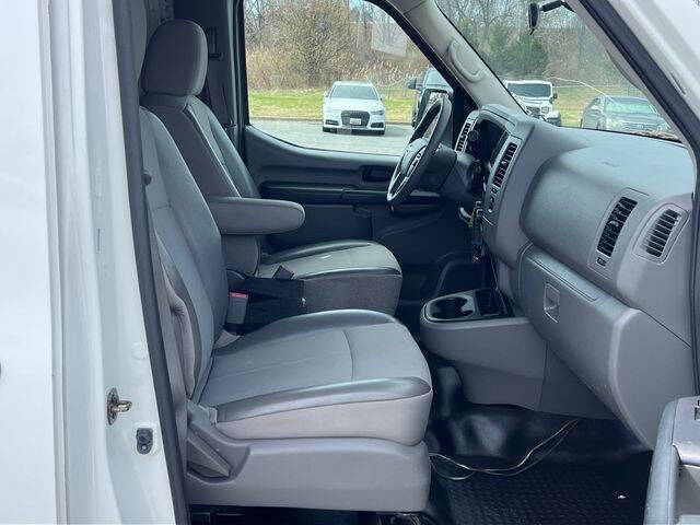 2017 Nissan NV