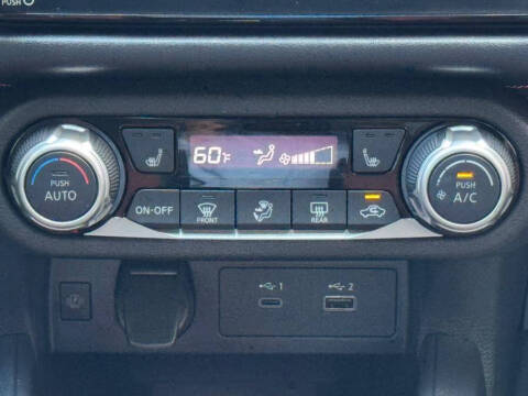 2024 Nissan Versa SR