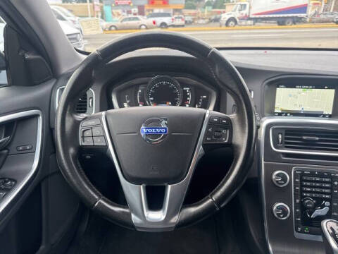 2015 Volvo V60 Cross Country T5