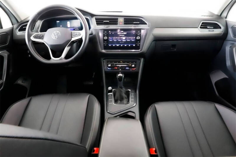 2022 Volkswagen Tiguan SE