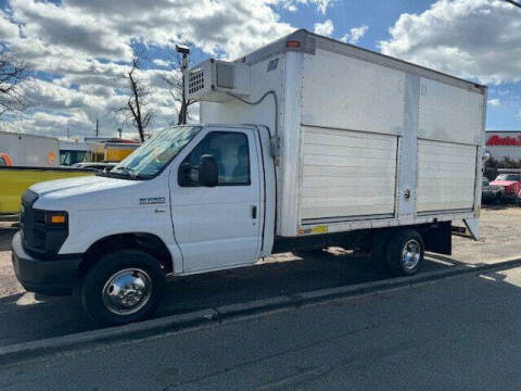 2014 Ford E-Series E-450 SD