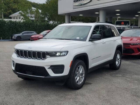 2025 Jeep Grand Cherokee Laredo