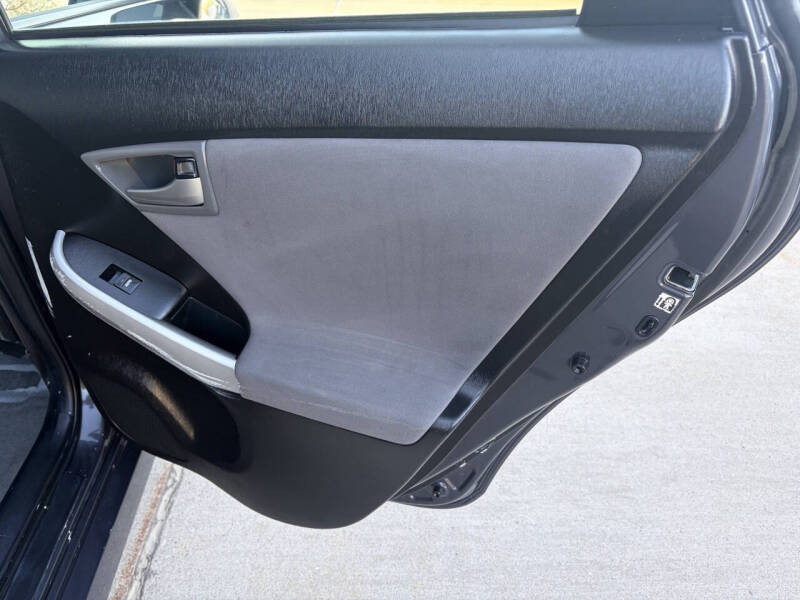 2014 Toyota Prius Two