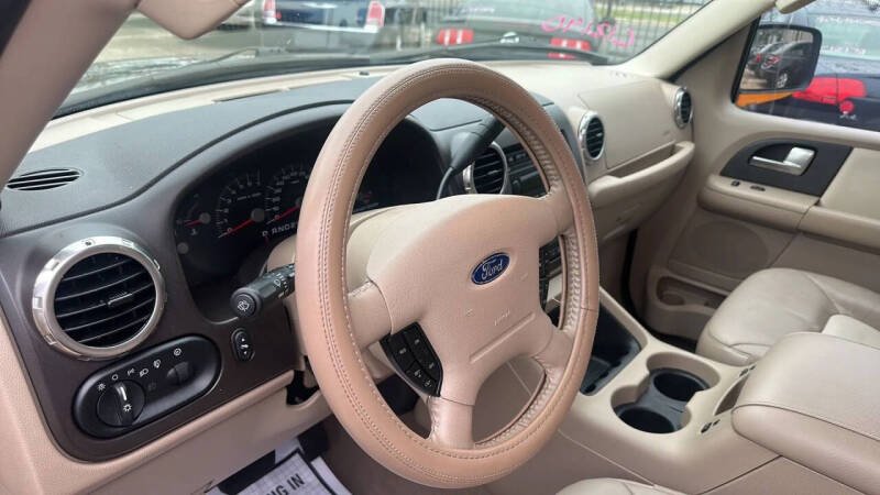 2004 Ford Expedition Eddie Bauer
