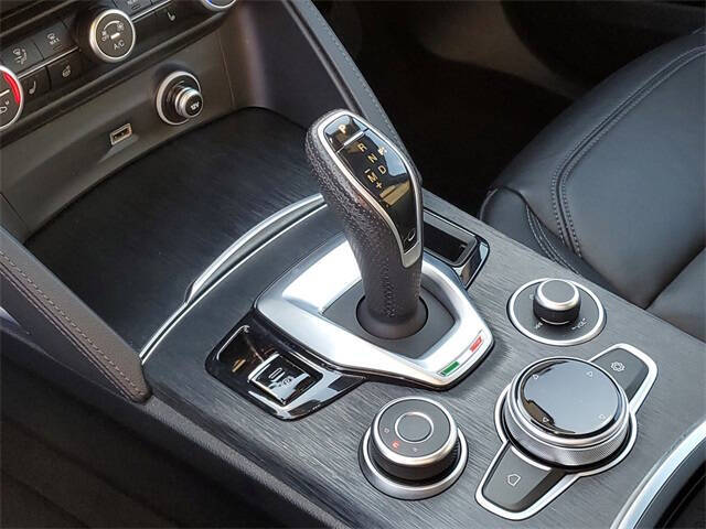 2022 Alfa Romeo Stelvio Sprint