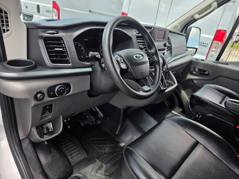 2025 Ford Transit 250