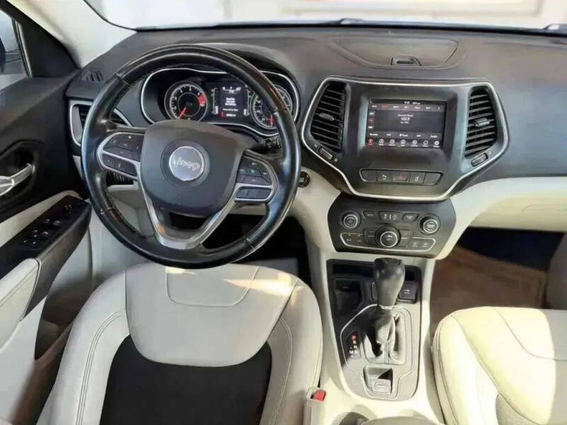 2021 Jeep Cherokee Latitude Plus