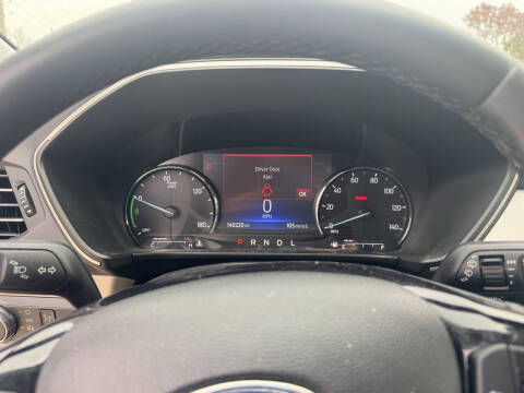 2022 Ford Escape Hybrid SEL