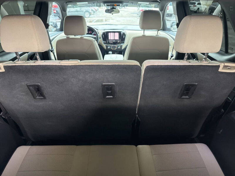 2022 Chevrolet Traverse LS