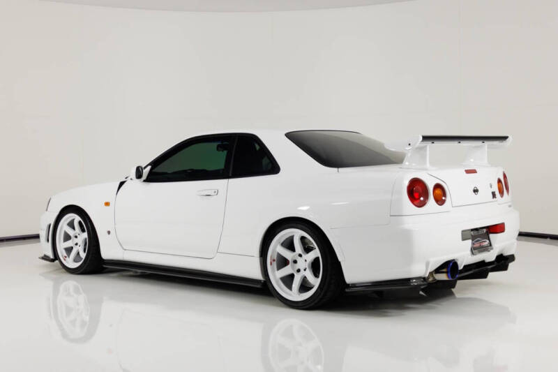 2000 Nissan GT-R