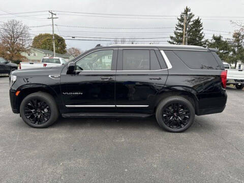 2023 GMC Yukon SLT