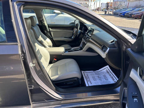 2018 Honda Accord Hybrid Touring