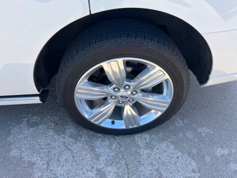 2024 Ford Expedition Platinum