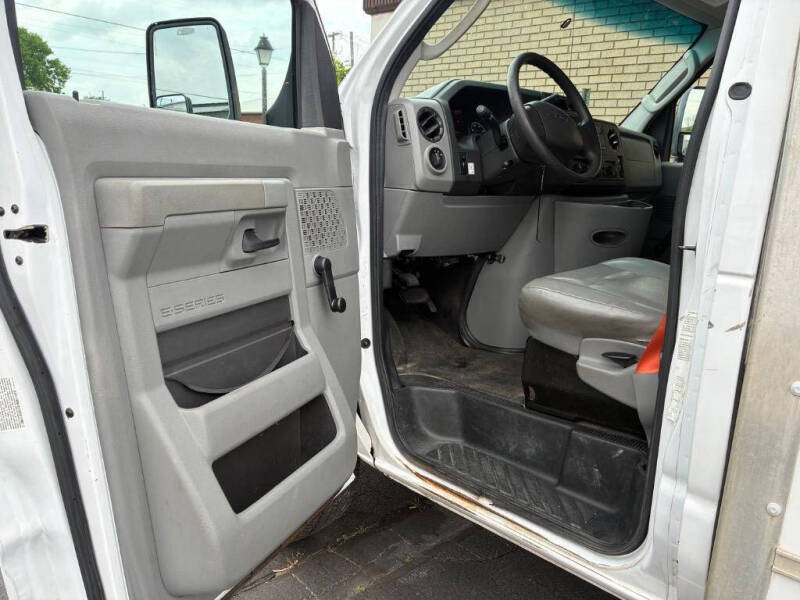 2015 Ford E-Series