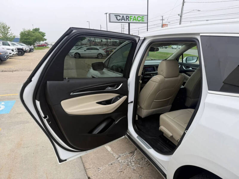 2021 Buick Enclave Essence