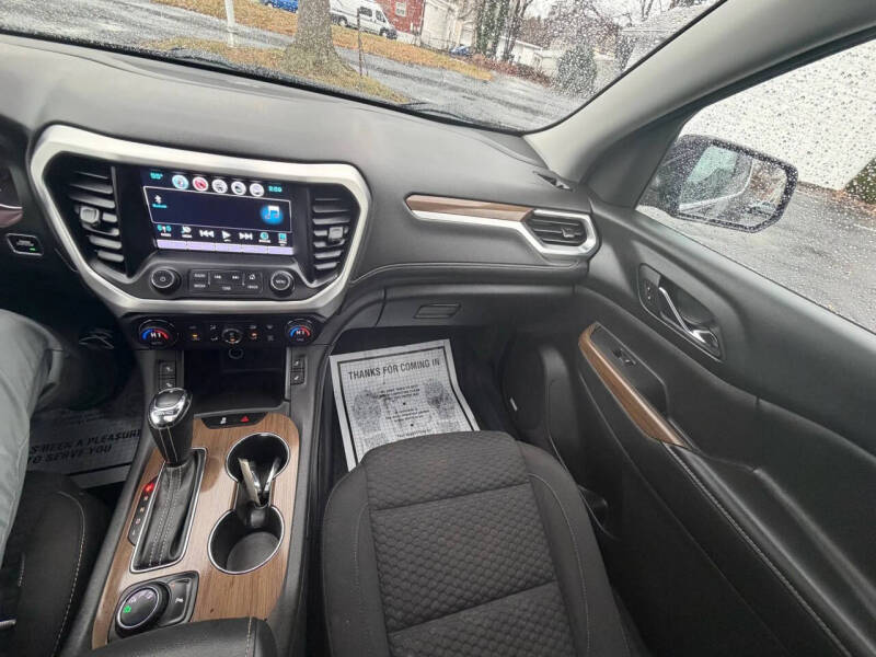 2018 GMC Acadia SLE-2