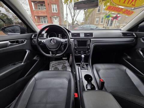 2017 Volkswagen Passat 1.8T R-Line