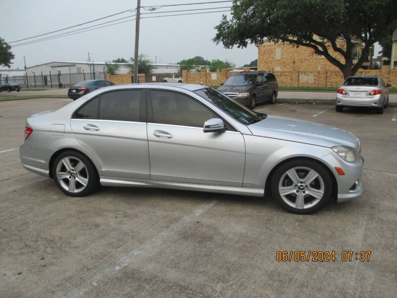 2010 Mercedes-Benz C-Class C300 Sport photo 4