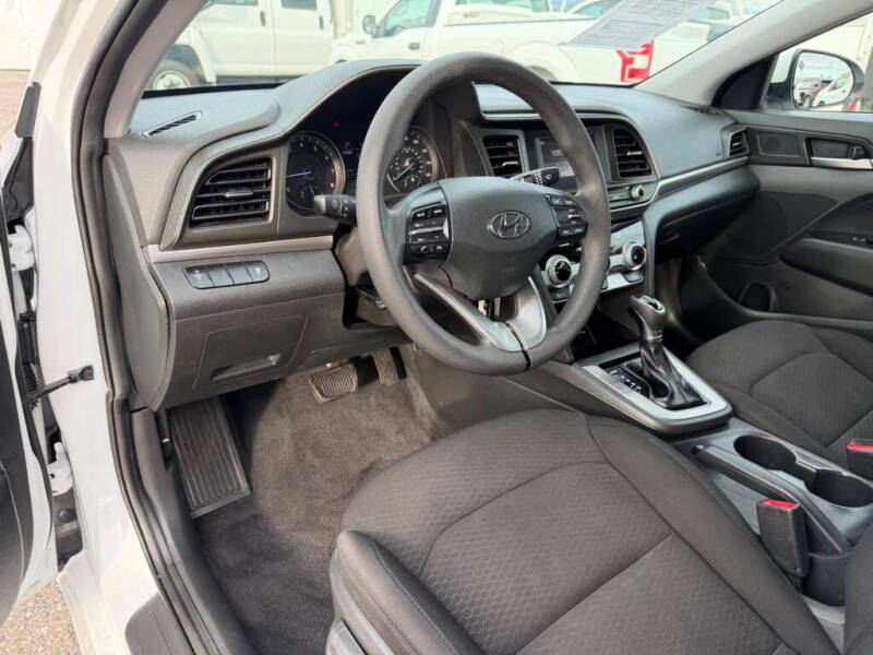 2019 Hyundai Elantra