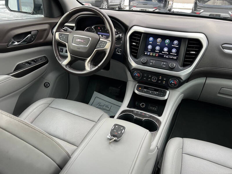 2020 GMC Acadia SLT