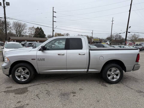 2015 RAM 1500 SLT