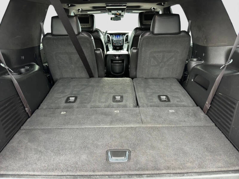 2017 Cadillac Escalade Platinum