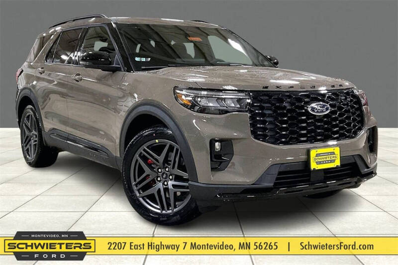 2026 Ford Explorer ST-LINE's photo