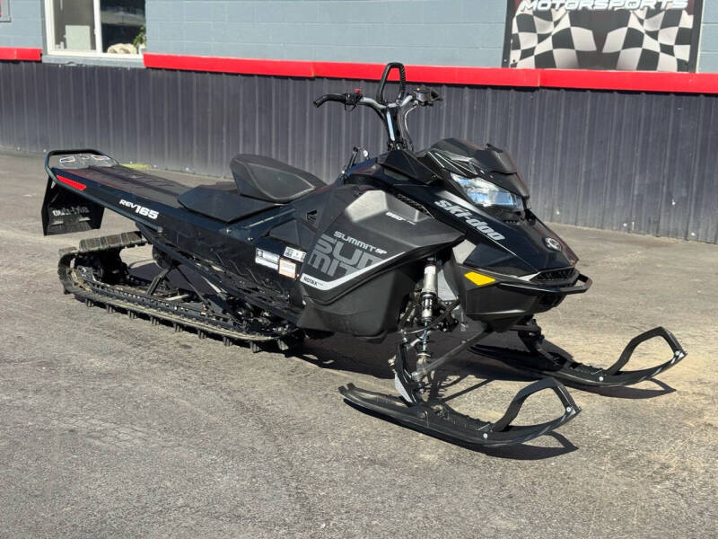 2018 Ski-Doo Summit 850 165 SP