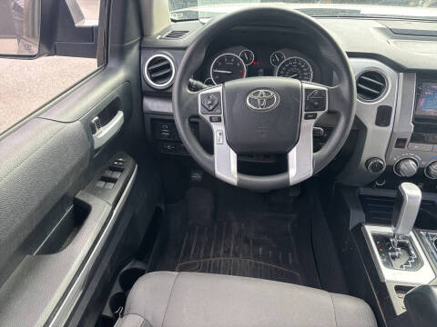 2016 Toyota Tundra SR5