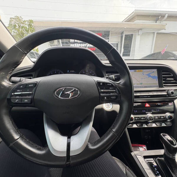 2020 Hyundai Elantra