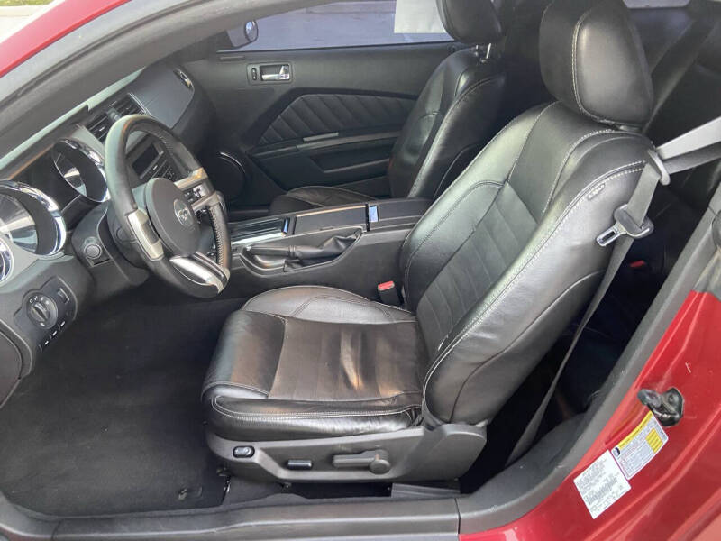 2010 Ford Mustang V6