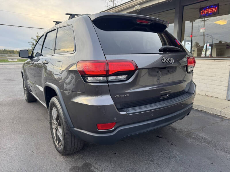 2017 Jeep Grand Cherokee Laredo 75th Anniversary