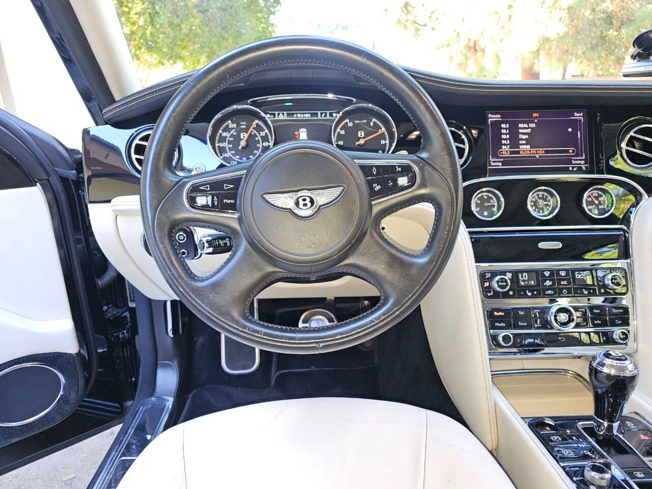 2014 Bentley Mulsanne 33