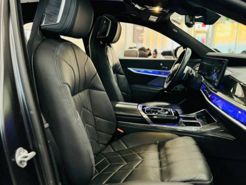 2023 BMW 7 Series 760i xDrive