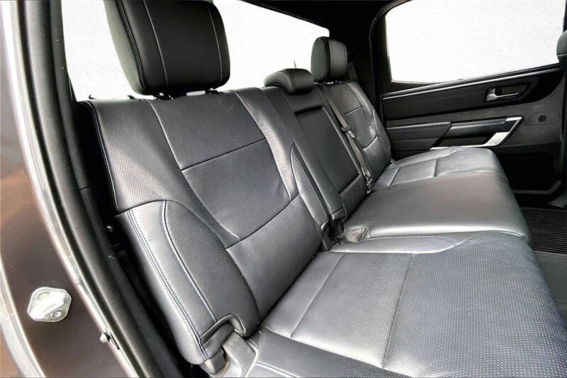 2023 Toyota Tundra Platinum HV