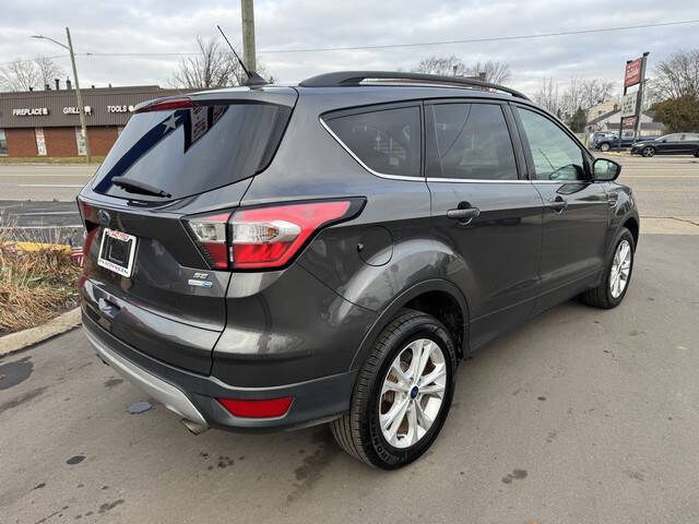 2018 Ford Escape SE photo 6