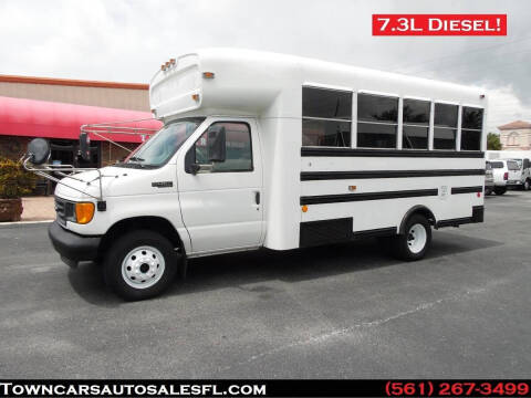 2005 Ford E-450 for sale at Town Cars Auto Sales in West Palm Beach FL