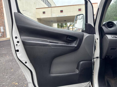 2015 Nissan NV200 SV