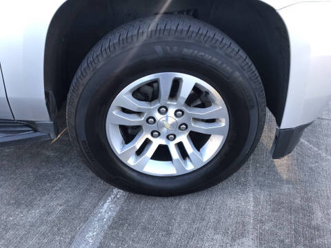 2019 Chevrolet Suburban LT