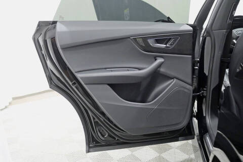 2020 Audi Q8 quattro Premium 55 TFSI