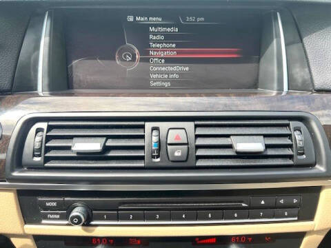 2016 BMW 5 Series 528i