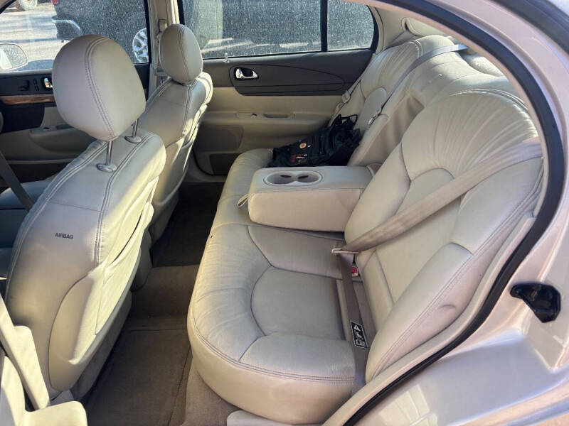 2002 Lincoln Continental