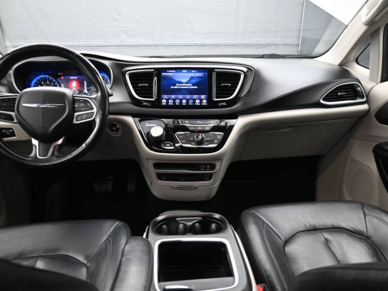 2020 Chrysler Pacifica Touring L Plus
