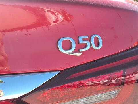 2021 Infiniti Q50 Luxe