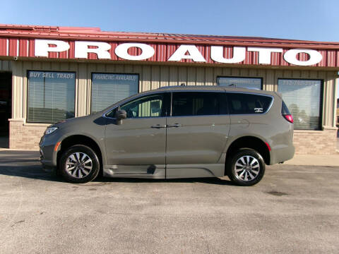 2021 Chrysler Pacifica Touring L