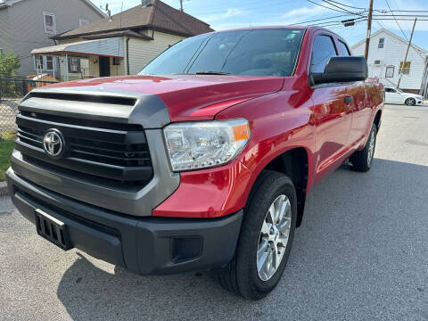 2017 Toyota Tundra SR