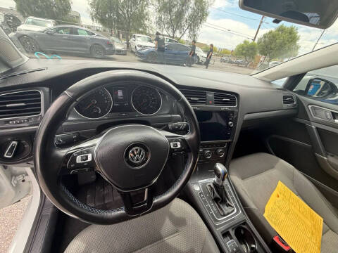 2019 Volkswagen e-Golf SE