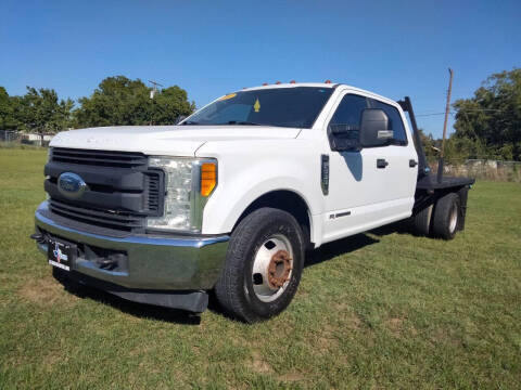 2017 Ford F-350 Super Duty for sale at LA PULGA DE AUTOS in Dallas TX