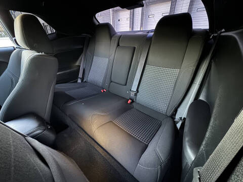 2020 Dodge Challenger SXT